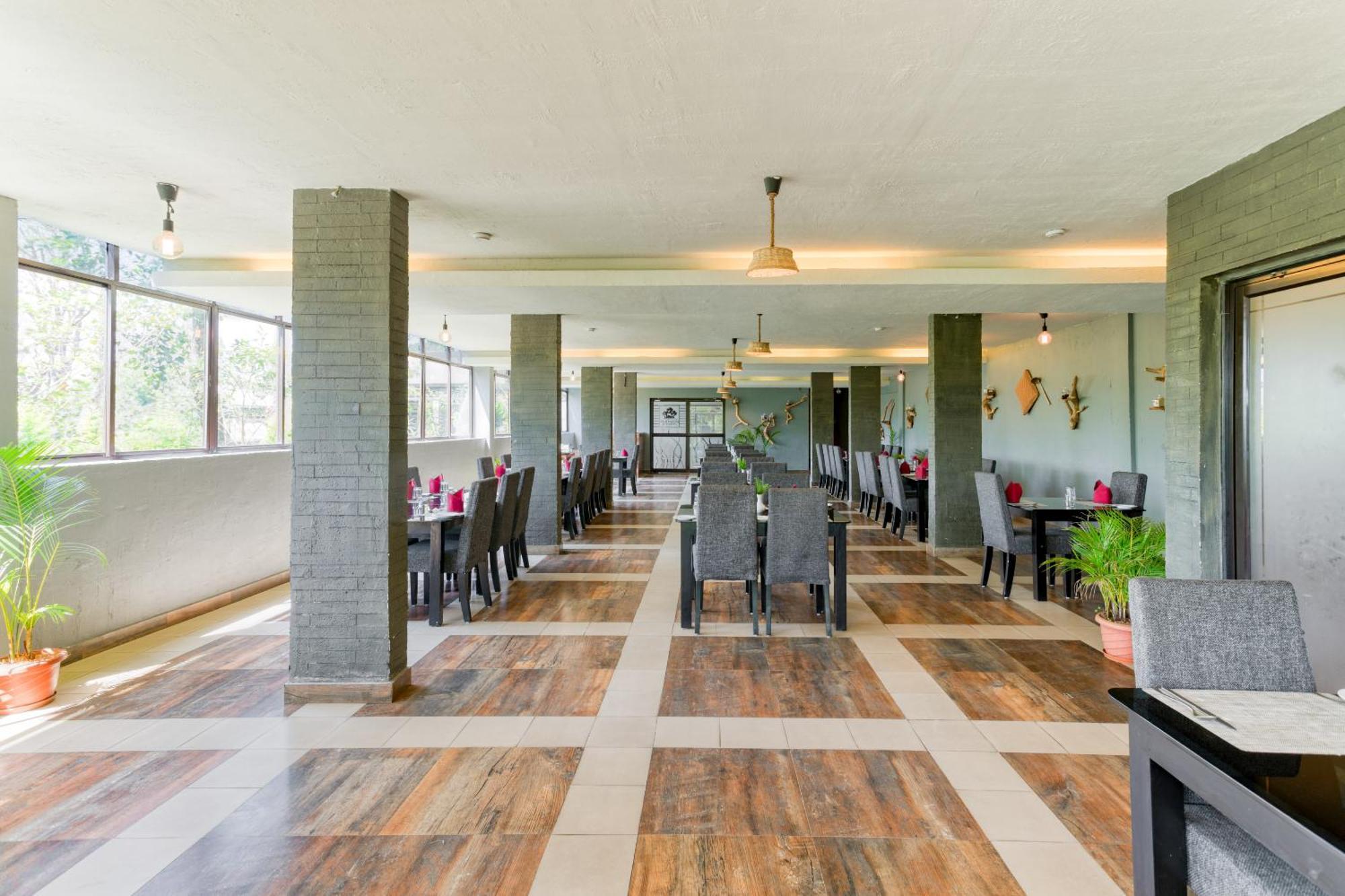 מלון The Mountain Courtyard טקאדי מראה חיצוני תמונה