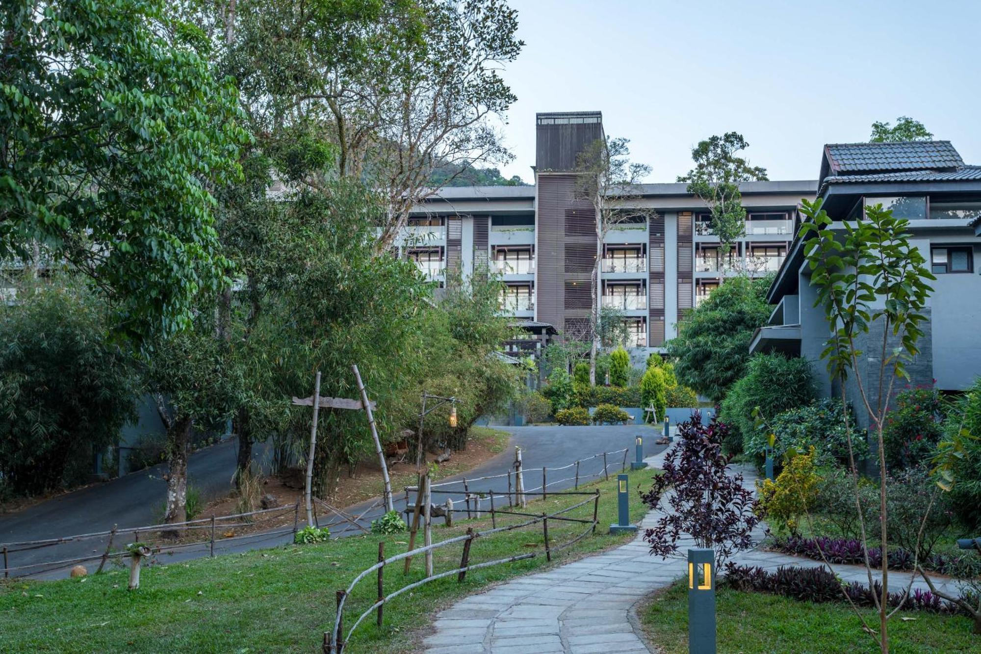 מלון The Mountain Courtyard טקאדי מראה חיצוני תמונה
